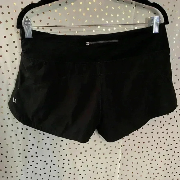 Vuori Black Shorts - Picture 6 of 8